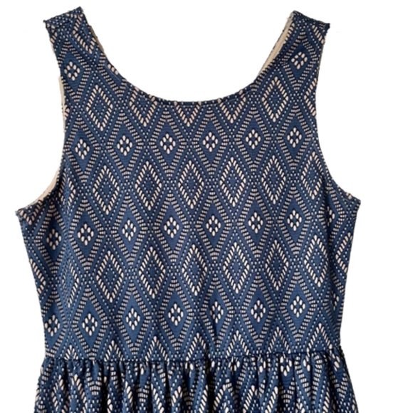 Alya Blue Cutwork Fit & Flare Party Dress - L - Picture 4 of 9